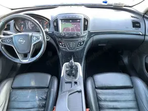 Opel Insignia 2.0 CDTI Sports Tourer ecoFLEXStart/Stop OPC-LINE Bild 5