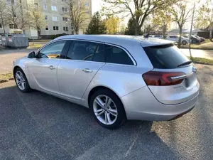 Opel Insignia 2.0 CDTI Sports Tourer ecoFLEXStart/Stop OPC-LINE Bild 4