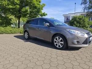 Ford Focus Focus Turnier Turnier 1.6 EcoBoost Start-Stopp-System Titanium Bild 3