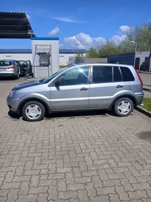 Ford Fiesta Bild 3
