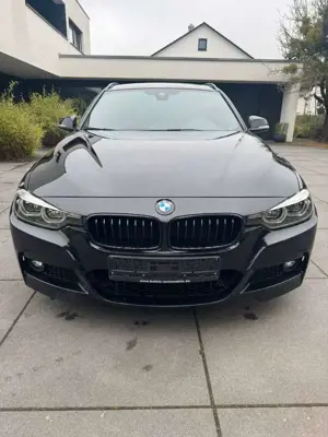 BMW 320 i Touring M Sport Shadow **1.HAND/LED/PANO** Bild 5