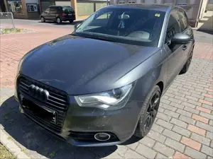 Audi A1 1.6 TDI Sportback Xenon 17 Zoll