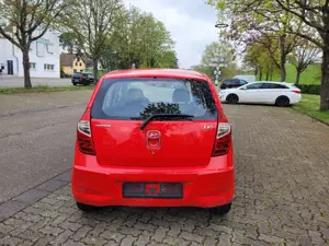 Hyundai i10 FIFA WM Edition Bild 4