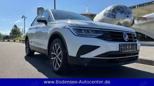 Volkswagen Tiguan Life Sport-Utility AHK/LED/ACC/ 1.Hand
