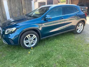 Mercedes-Benz GLA 220 d 4Matic Urban Style / NAVI / LED / WR Bild 4