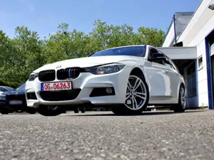 BMW 328 328i Touring Aut. Sport Line