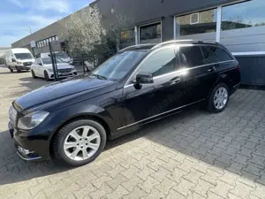 Mercedes-Benz C 220 T CDI BlueEfficiency Avantgarde Facelift Schwarz