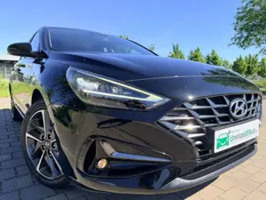 Hyundai i30 Trend 120PS*Navi*LED+PDC+Klimaaut.*Sitzheiz.