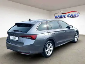 Skoda Octavia Combi 2.0 TDI DSG Selection*Virtual*ACC* Bild 5