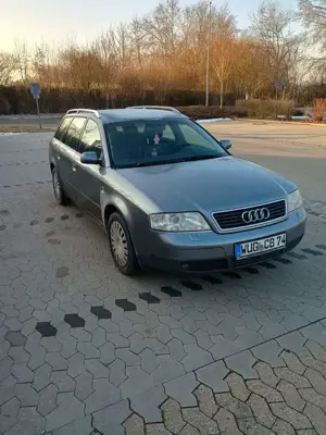 Audi A6 Avant 2.5 TDI