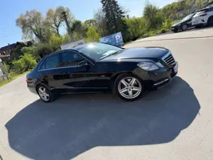 Mercedes-Benz E 300 E 300 CDI DPF BlueEFFICIENCY 7G-TRONIC