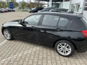 BMW 116 116d Bild 3