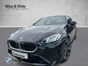BMW 120 M Sport LED Panorama ACC Kamera SHZ PDC DA+
