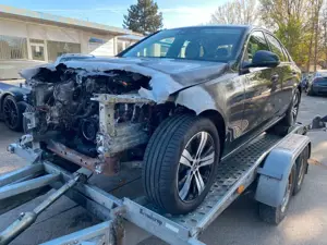 Mercedes-Benz C 180 *Avantgarde Advanced/HuD/Distr+/Lenk/360° Bild 3