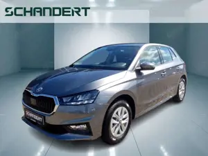 Skoda Fabia 1.0 TSI Selection DSG LED Sitzhzg Klimaautomatik