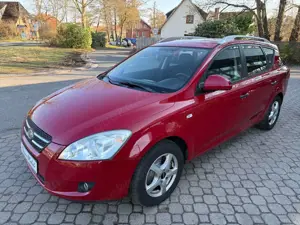 Kia Ceed SW / cee'd SW 1.6 CVVT LX *nur 95 TKM*2.Hand*Scheckheft*SHZ*PDC* Bild 2