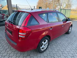 Kia Ceed SW / cee'd SW 1.6 CVVT LX *nur 95 TKM*2.Hand*Scheckheft*SHZ*PDC* Bild 5