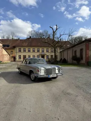 Mercedes-Benz 280