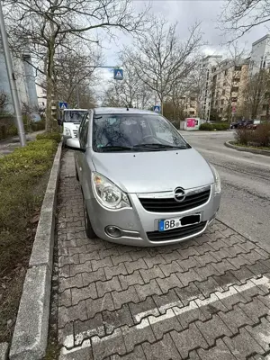 Opel Agila