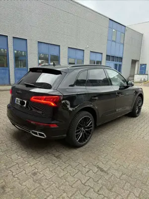Audi Q5 55 TFSI e quattro S tronic Bild 3