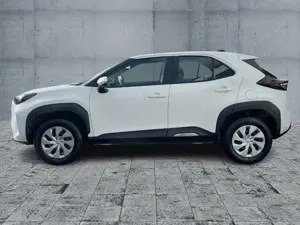 Toyota Yaris Cross 1.5 Hybrid BUSINESS EDT NAV+ACC+APP Bild 4