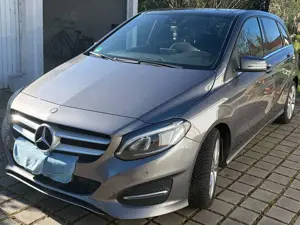 Mercedes-Benz B 200 B-Klasse Diesel d 7G-DCT UrbanStyle Edition