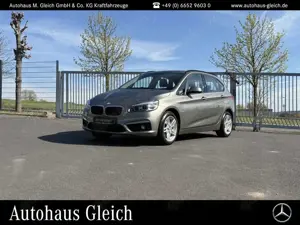 BMW 220 2er Active Tourer - 220i Sport Line Autom./Klima