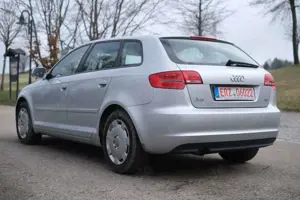 Audi A3 2.0TDI Attraction Sportback 1.Hand nur 93tkm Bild 3
