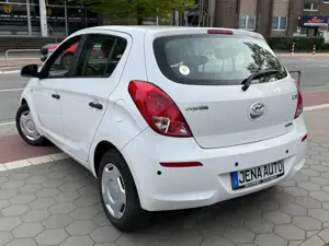 Hyundai i20 Diesel 1.Hand Klima Euro5 Tüv 9.2027 Bild 2