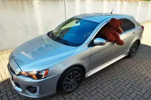 Mitsubishi Lancer Sportback Plus Automatik 1.Hand