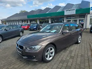 BMW 316 d Touring PANO LEDER NAVI