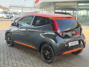 Toyota Others Aygo AYGO x-JBL Bild 5