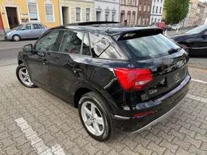 Audi Q2 30 TFSI SPORT 1-HAND NAVI PANO Bild 5
