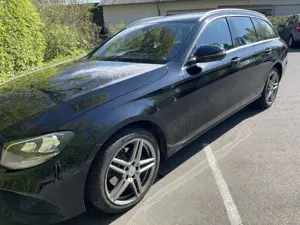 Mercedes-Benz E 200 E 200 d (213.213)
