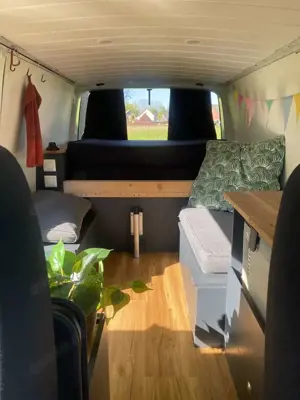 Volkswagen T6.1 Transporter Inkl. hochwertigem Camper-Ausbau Bild 2