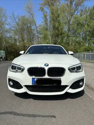 BMW 118 118 i M Sport (Automatik) Bremsen Neu April 26 Bild 3