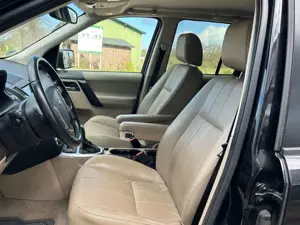 Land Rover Freelander FREELANDER SD4 HSE/KLIMA/AUTOMATIK/LEDER/AHK Bild 5