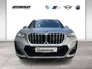 BMW X1 xDrive23i M Sport 20" AHK HUD adaptiv LED RFK Bild 2