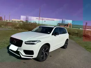 Volvo XC90 T8 AWD Recharge R-Design Expression
