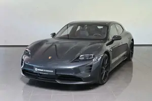 Porsche Taycan Turismo GTS Pano HUD Burmester HA-Lenkung
