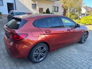 BMW 118 118 i Sport Line,8fach,Pano,SHZ,LED,RFK,NAVI