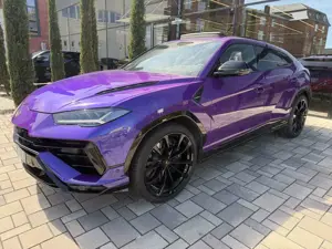 Lamborghini Urus S"Viola Mithras-Nero Ade Acrapovich
