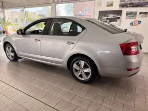 Skoda Octavia Bild 2