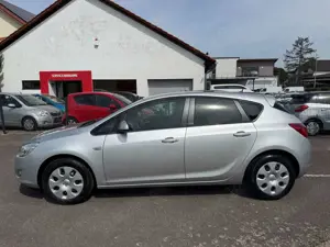 Opel Astra Design Edition Bild 2
