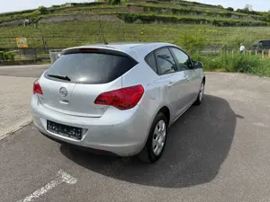 Opel Astra Design Edition Bild 5