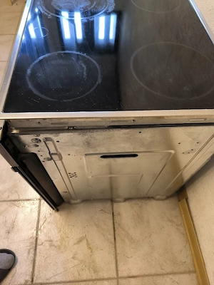 Backofen mit Ceranfeld  Bild 4