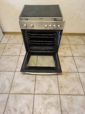 Backofen mit Ceranfeld  Bild 5