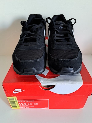 Nike MD Runner 2 schwarz
