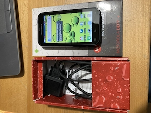 Handy Motorola MB526 DEFY+