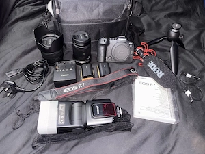 Canon EOS R7 Spiegellose Digitalkamera-Bundle + RF 35mm f 1.8 MACRO IS STM Objektiv   RF-S 18-150mm 